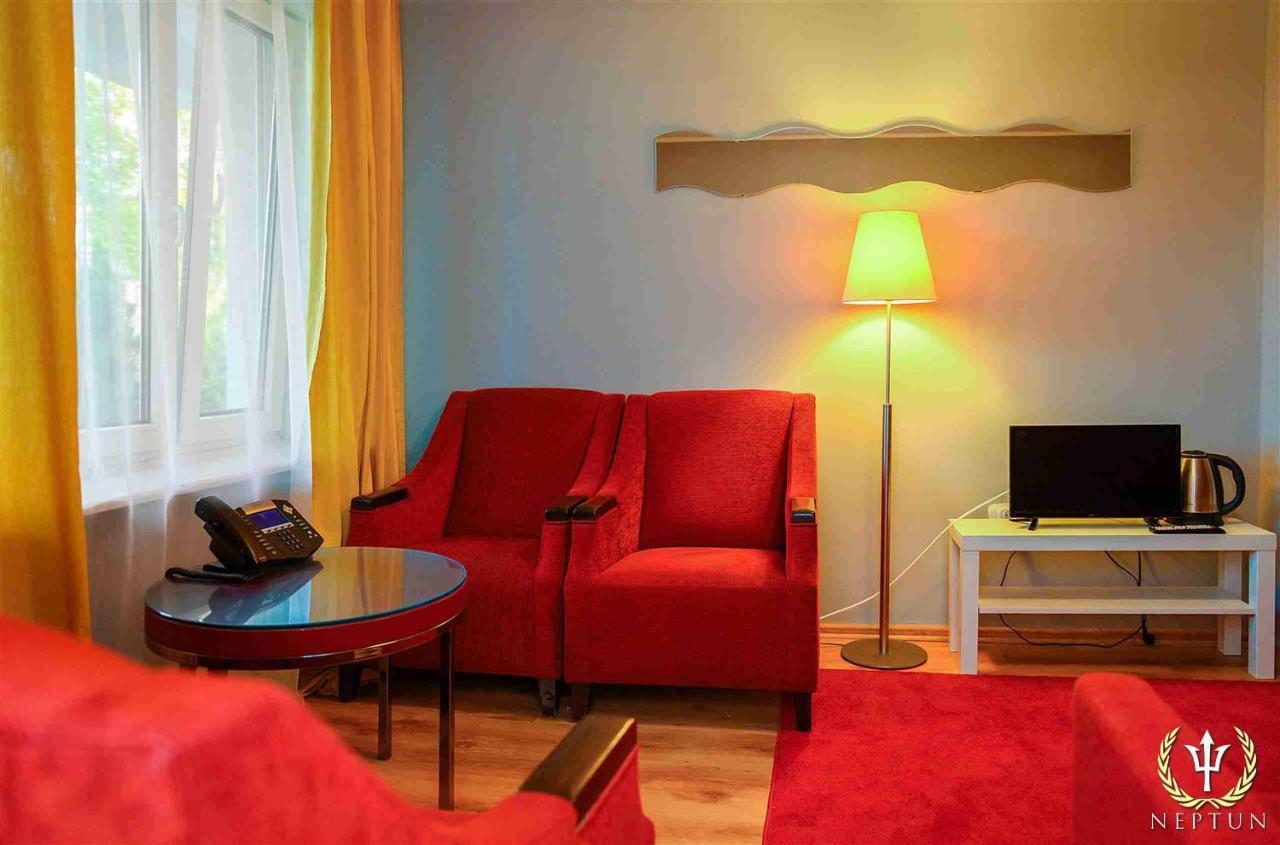 Neptun Ψ Hotel Jastrzębia Góra Eksteriør billede