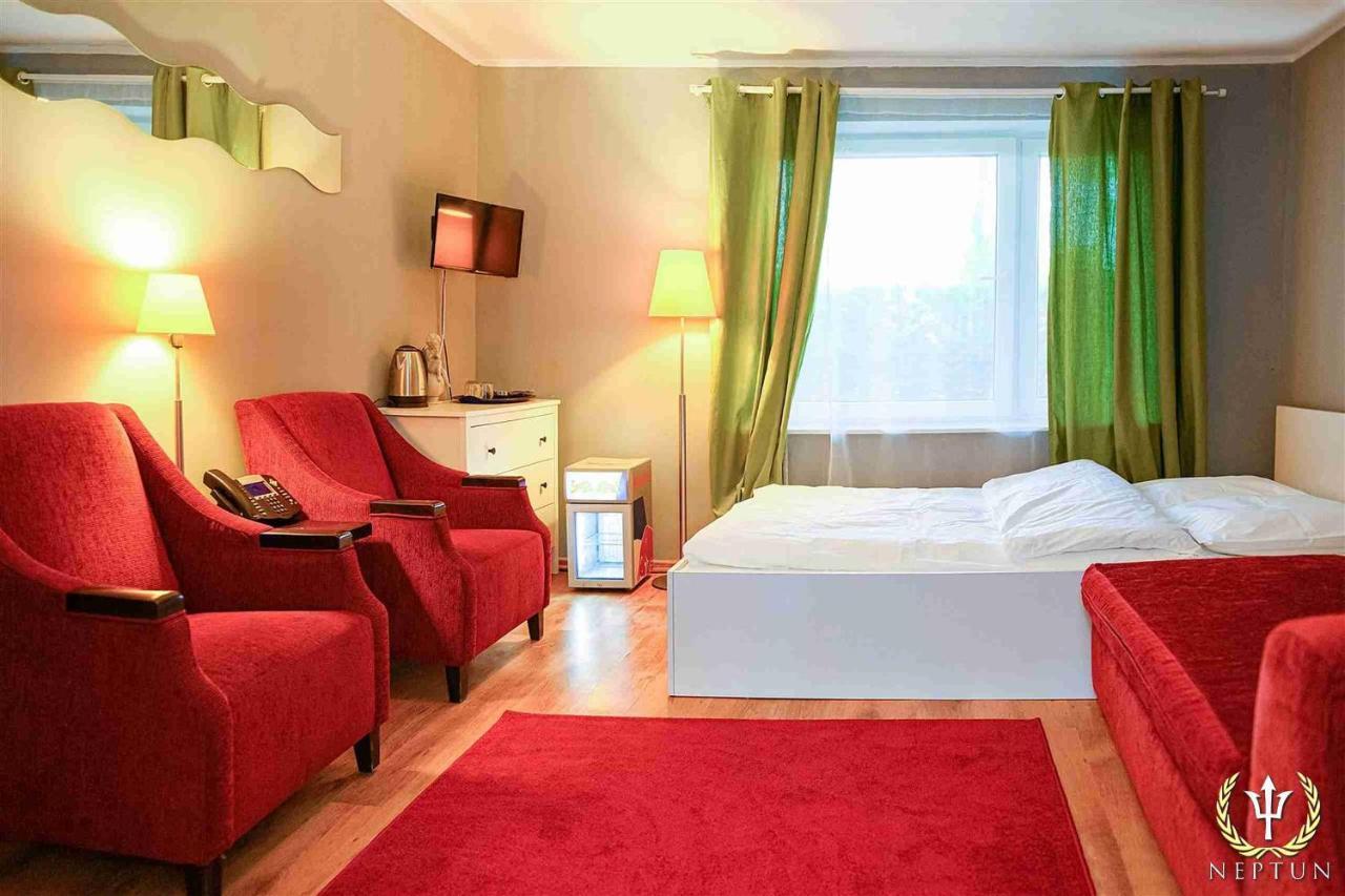 Neptun Ψ Hotel Jastrzębia Góra Eksteriør billede