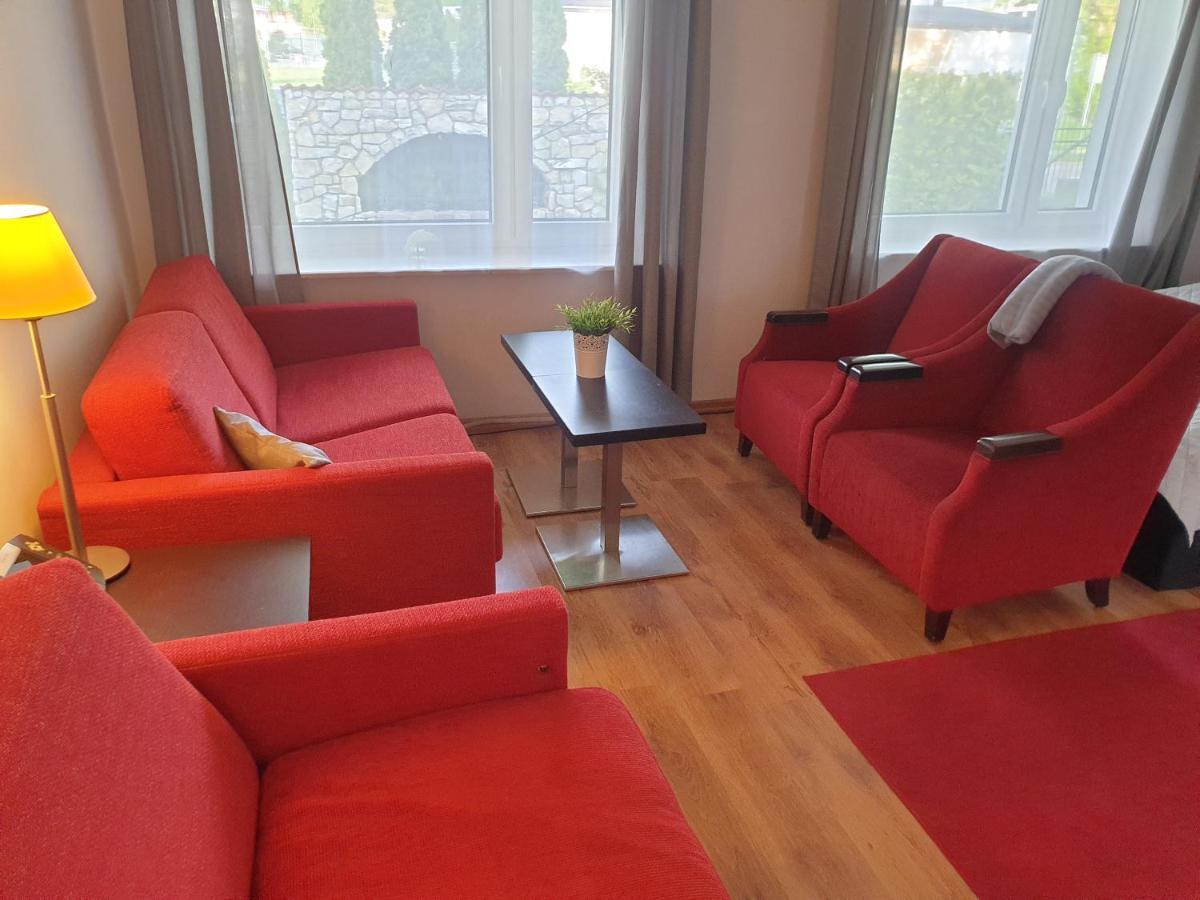 Neptun Ψ Hotel Jastrzębia Góra Eksteriør billede